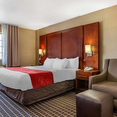 Comfort Suites Delavan - Lake Geneva Area Kültér fotó