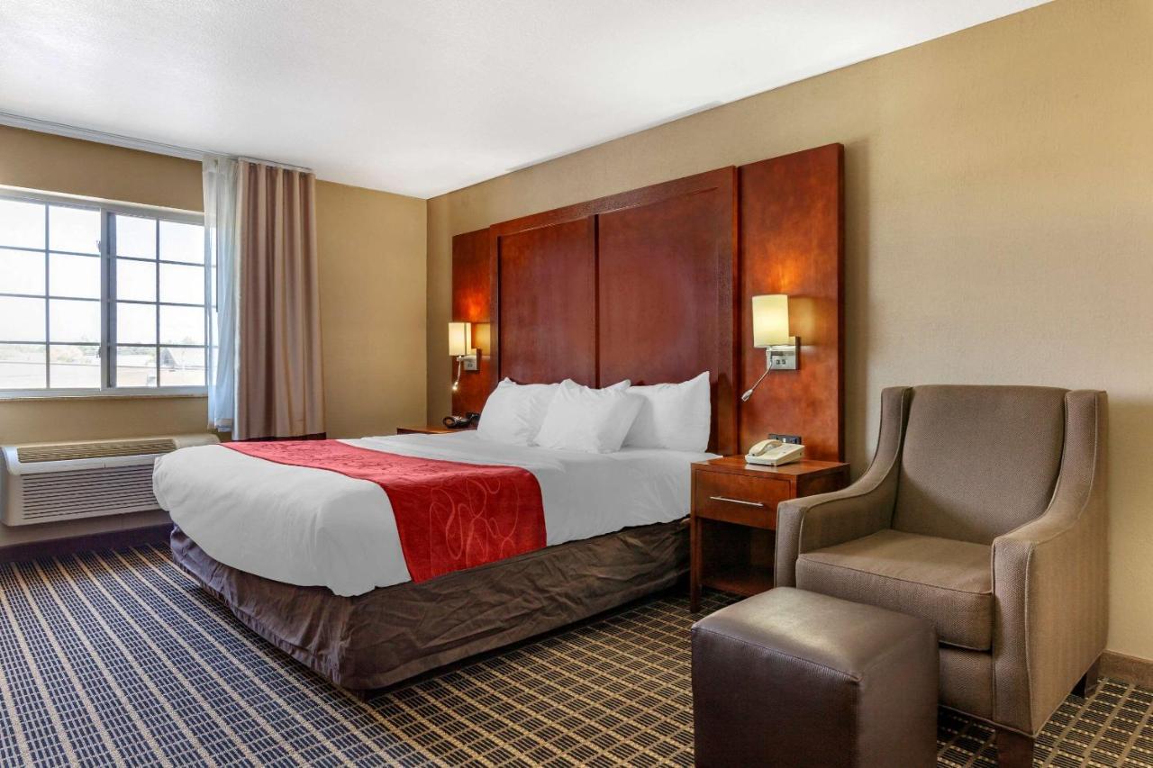 Comfort Suites Delavan - Lake Geneva Area Kültér fotó