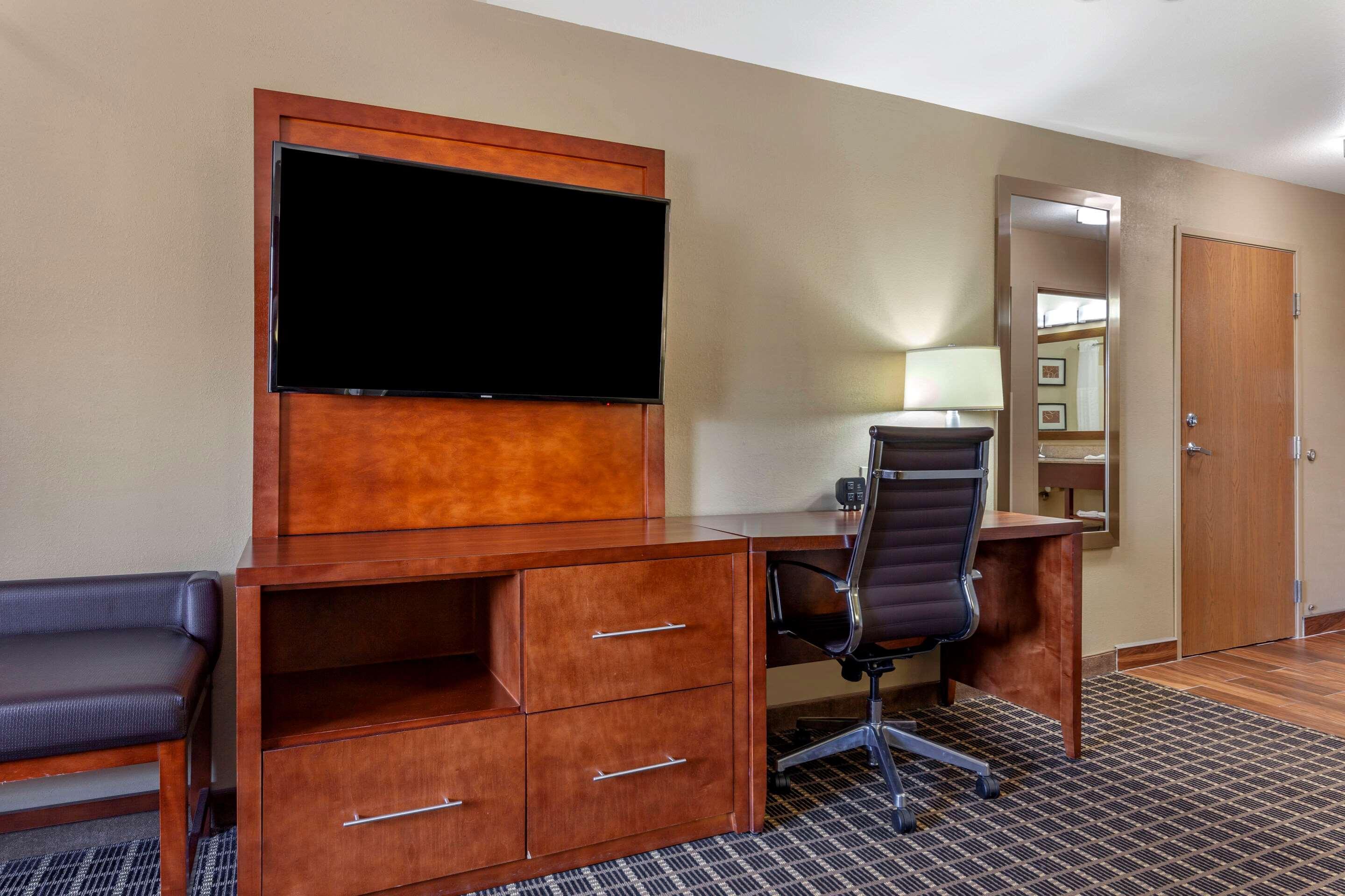 Comfort Suites Delavan - Lake Geneva Area Kültér fotó
