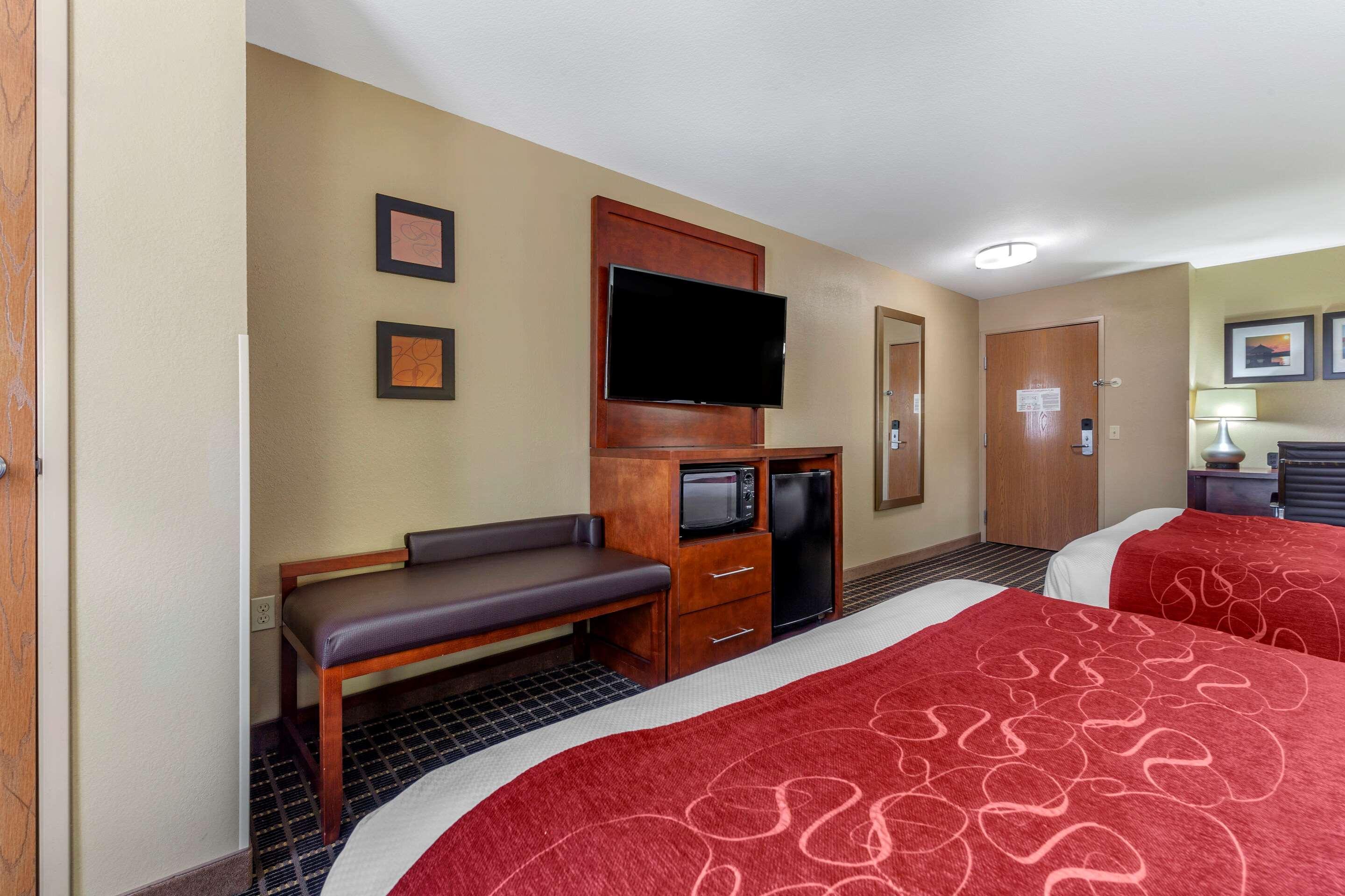Comfort Suites Delavan - Lake Geneva Area Kültér fotó