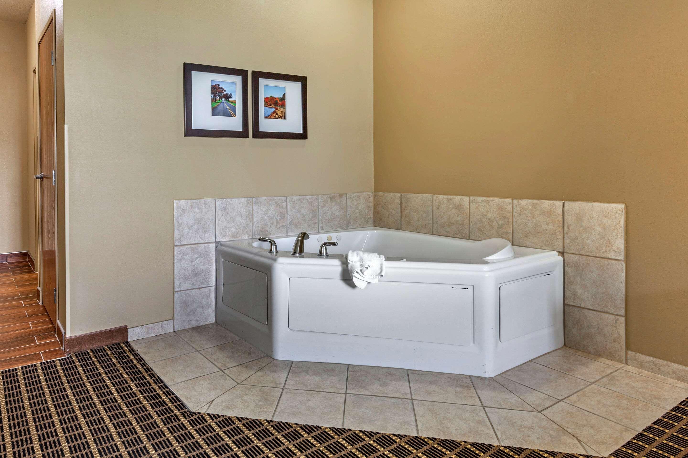 Comfort Suites Delavan - Lake Geneva Area Kültér fotó