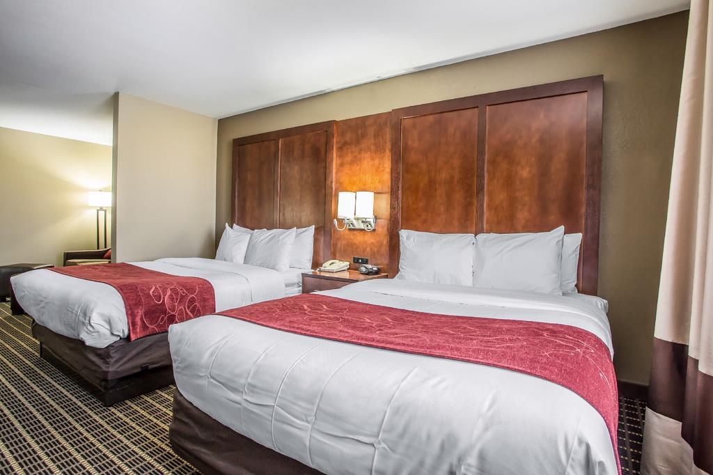 Comfort Suites Delavan - Lake Geneva Area Kültér fotó